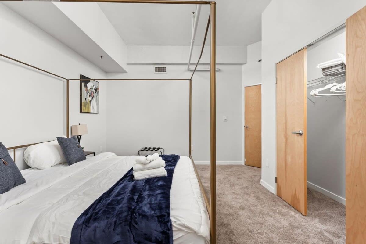 Modern Downtown Apartment 2Br 2Ba By Cozysuites 인디애나폴리스 외부 사진