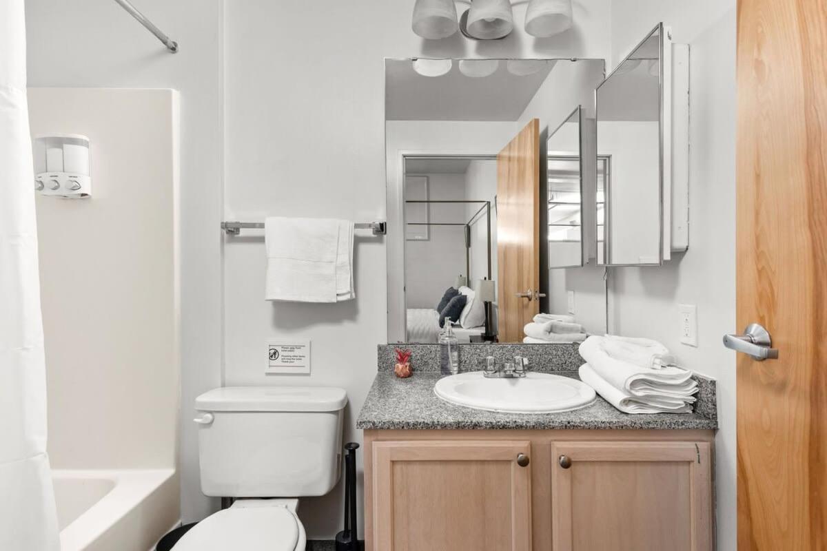 Modern Downtown Apartment 2Br 2Ba By Cozysuites 인디애나폴리스 외부 사진